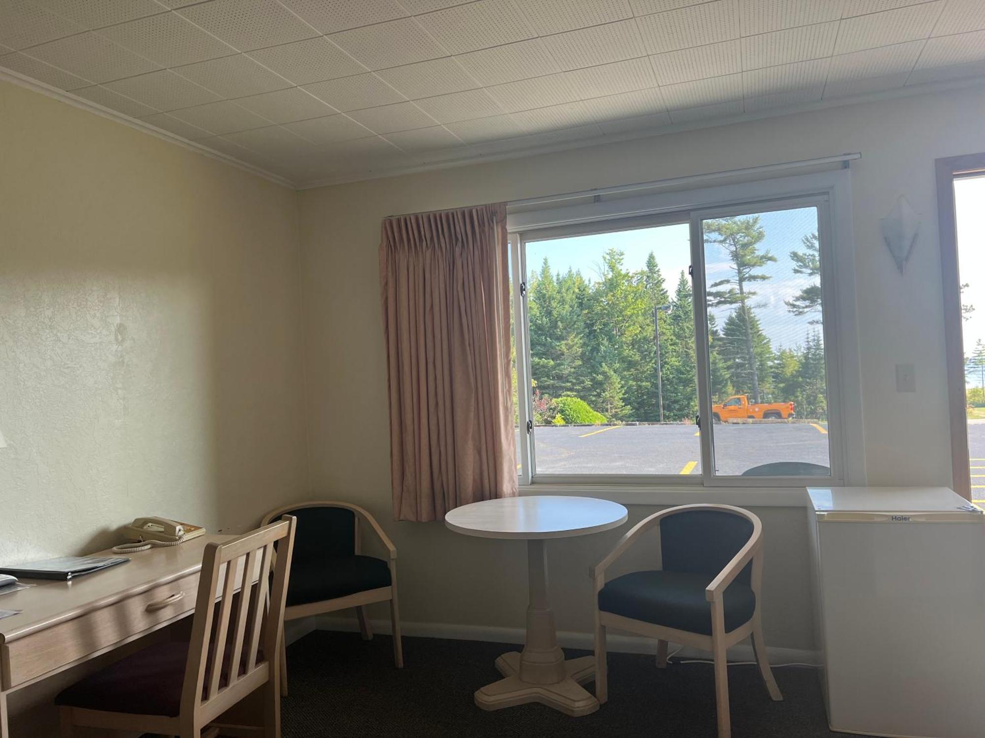 Gray Wolf Lodge 马尼斯蒂克 外观 照片